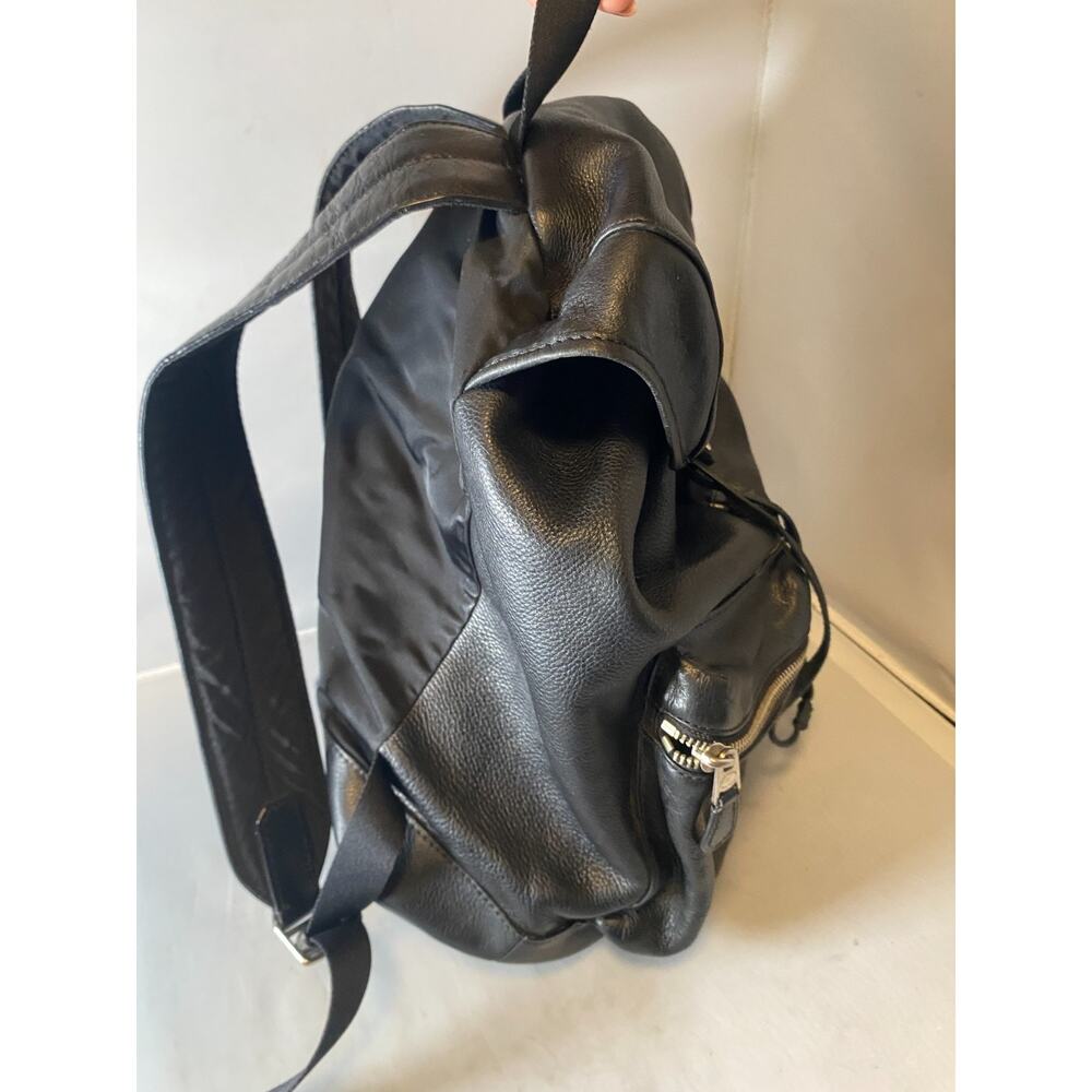 Authentic Coach Black Leather Sling Backpack Bag Unisex - Picture 6 of 6